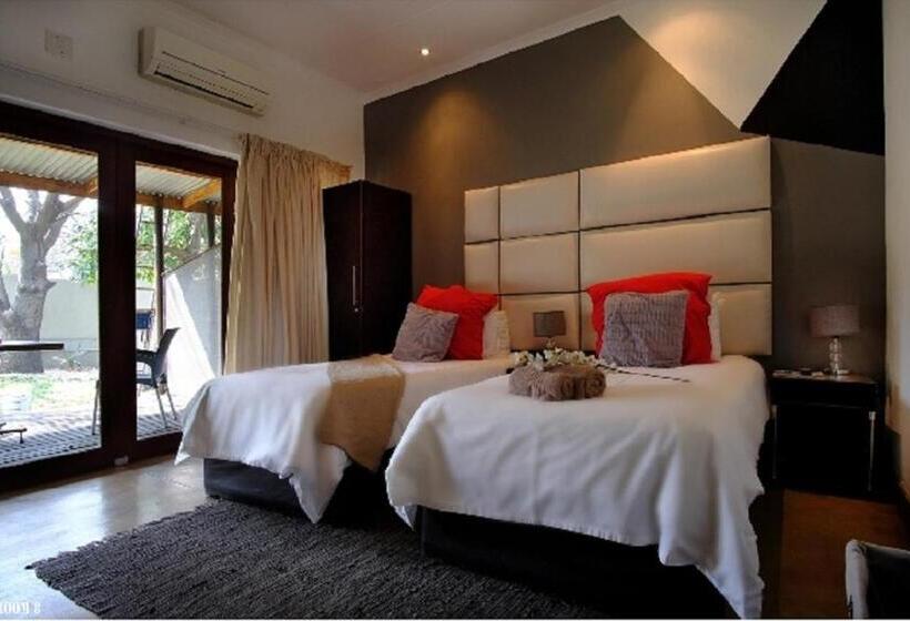 اتاق استاندارد اینتریور, Cu Guest House