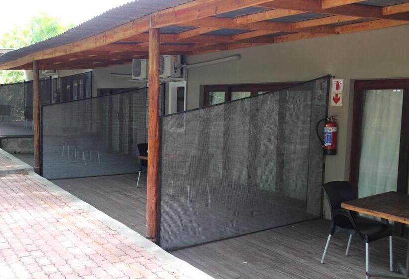 اتاق استاندارد اینتریور, Cu Guest House