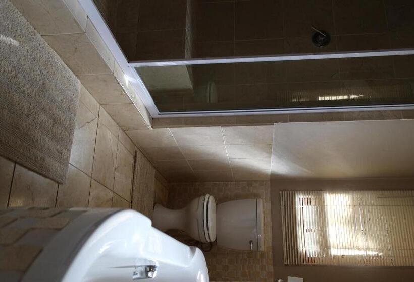 سوییت, Cu Guest House