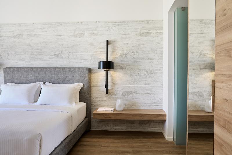 سوییت با چشم‌انداز استخر, Euphoria Resort  All Inclusive