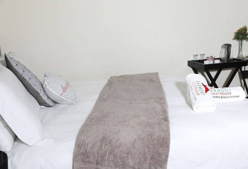 اتاق استاندارد, Harmony Guest House
