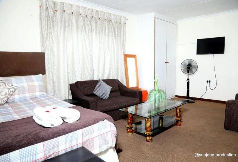 اتاق استاندارد با سرویس بهداشتی مشترک, Harmony Guest House