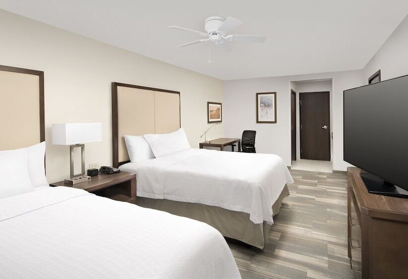 سوییت, Homewood Suites By Hilton Kansas City Speedway