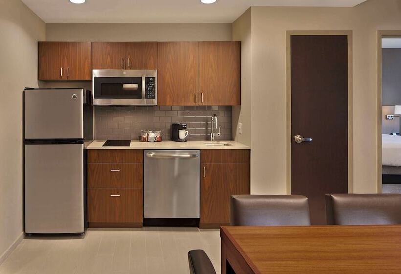 سوئیت برای معلولان, Hyatt Place Warwick/providence Airport