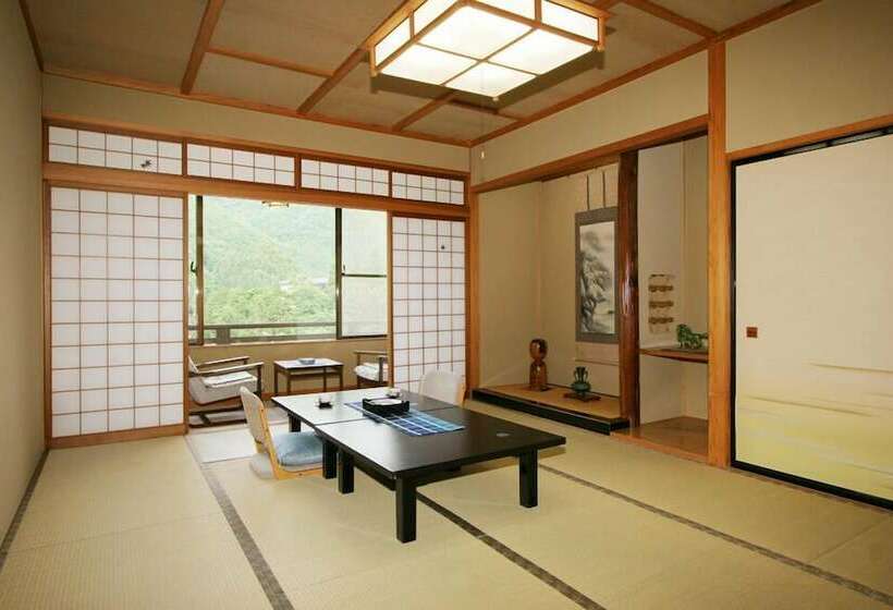 اتاق کلاسیک, Ryokan Tarobee