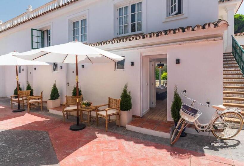 اتاق استاندارد با چشم‌انداز باغ, The Touch Puerto Banús