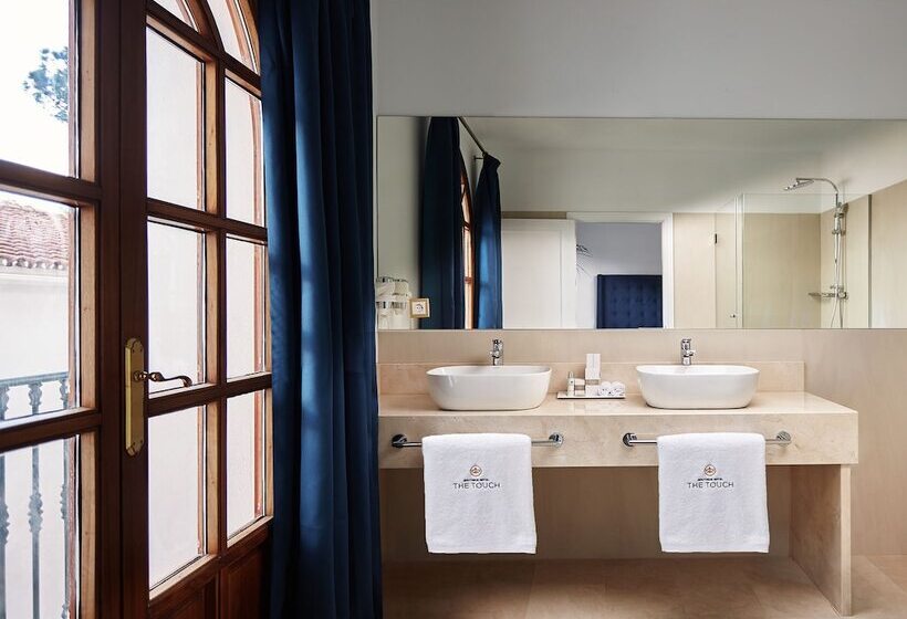 اتاق سوپریور, The Touch Puerto Banús