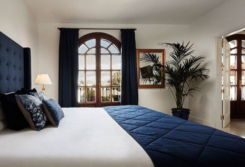اتاق سوپریور, The Touch Puerto Banús
