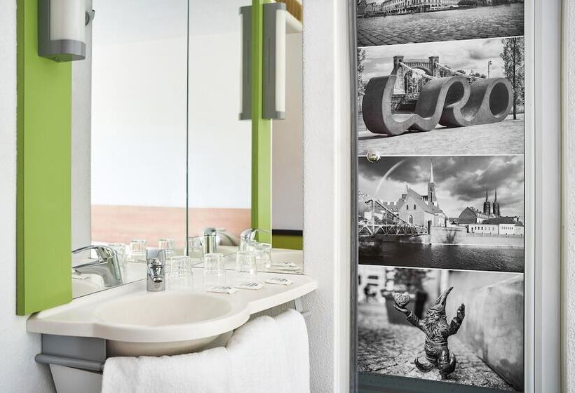 اتاق استاندارد سه نفره, Ibis Budget Wrocław Południe