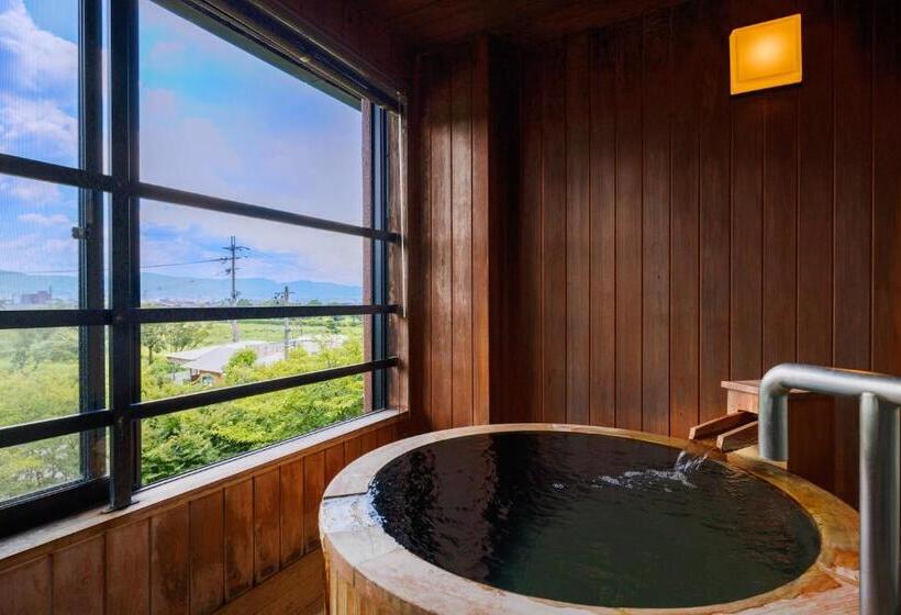 اتاق استاندارد با چشم‌انداز, Kamenoi Hotel Nara