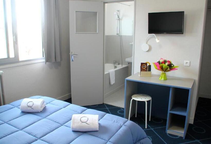 Economy Triple Room, Le Petit Majestic