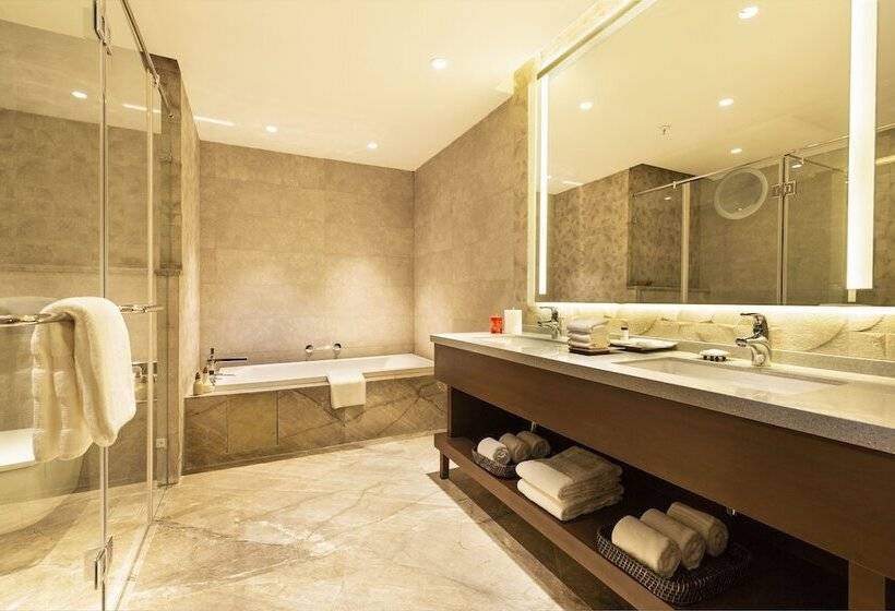 سوییت اجرایی, Sheraton Grand Chennai Resort & Spa