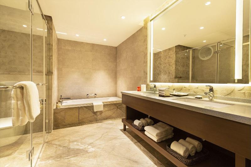 سوییت اجرایی, Sheraton Grand Chennai Resort & Spa