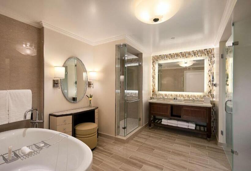 سوئیت با چشم‌انداز, Grand Reserve At The Meritage