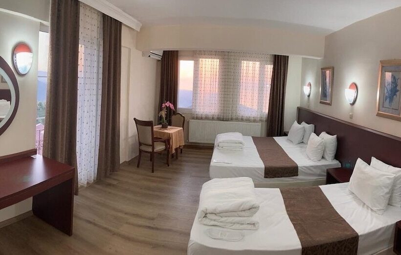 سوییت خانوادگی, Zarha Mountain Resort