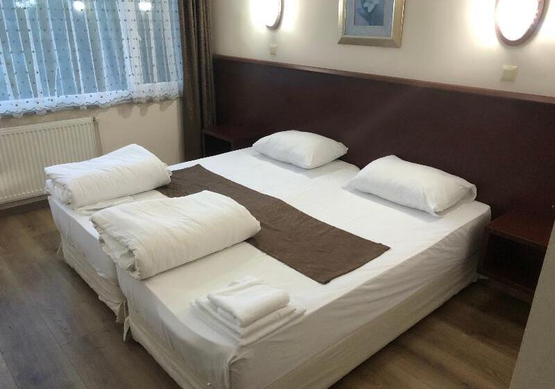 اتاق استاندارد چهار تخته, Zarha Mountain Resort