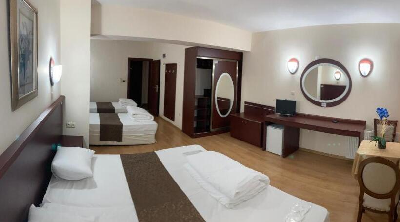 اتاق استاندارد چهار تخته, Zarha Mountain Resort