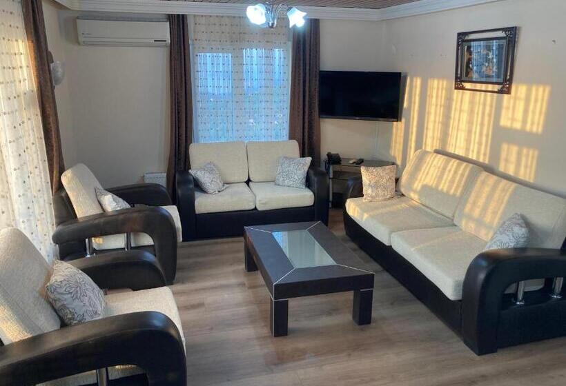 سوییت خانوادگی, Zarha Mountain Resort