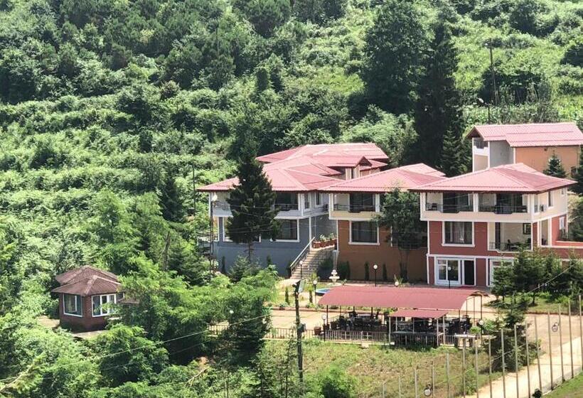 ویلای لوکس 1 خوابه, Zarha Mountain Resort