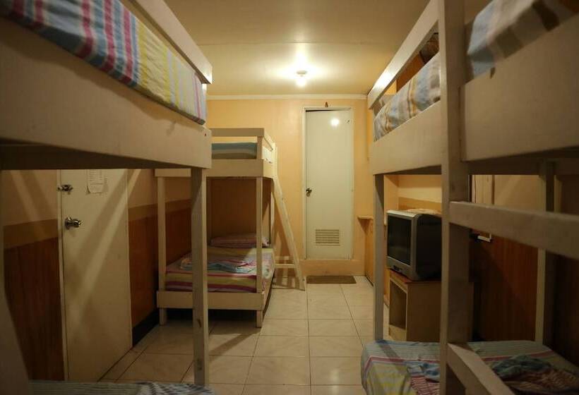 اتاق استاندارد, Luna Netflix Chill Jomckayl Apartelle