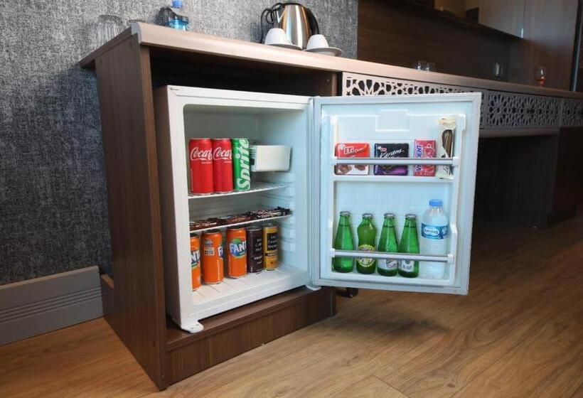 سوئیت با تخت بزرگ, Bm Hotel City