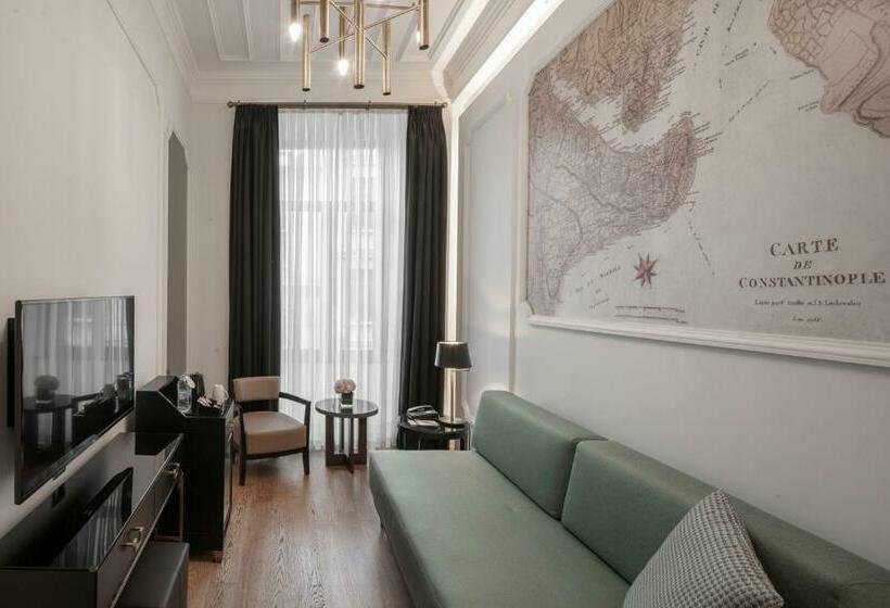 سوییت خانوادگی, Akka Lush Hotel Taksim