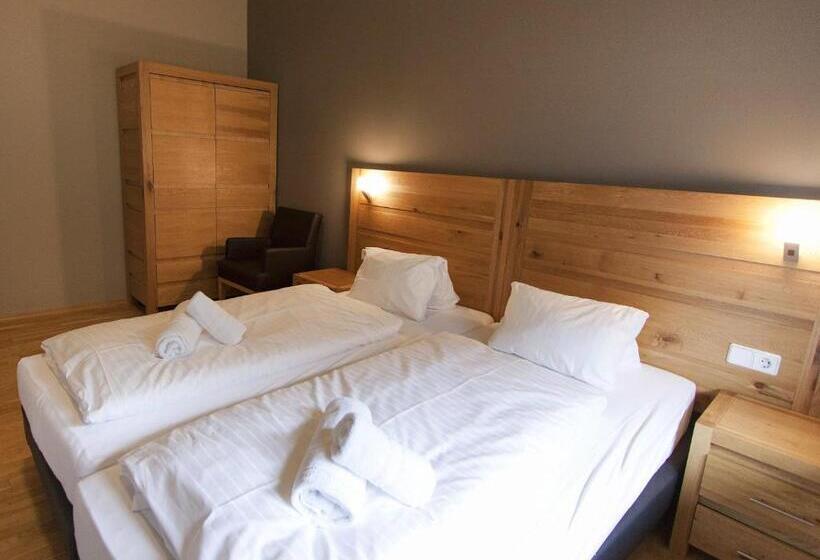 3 Bedroom Premium Apartment, Appart Laijola