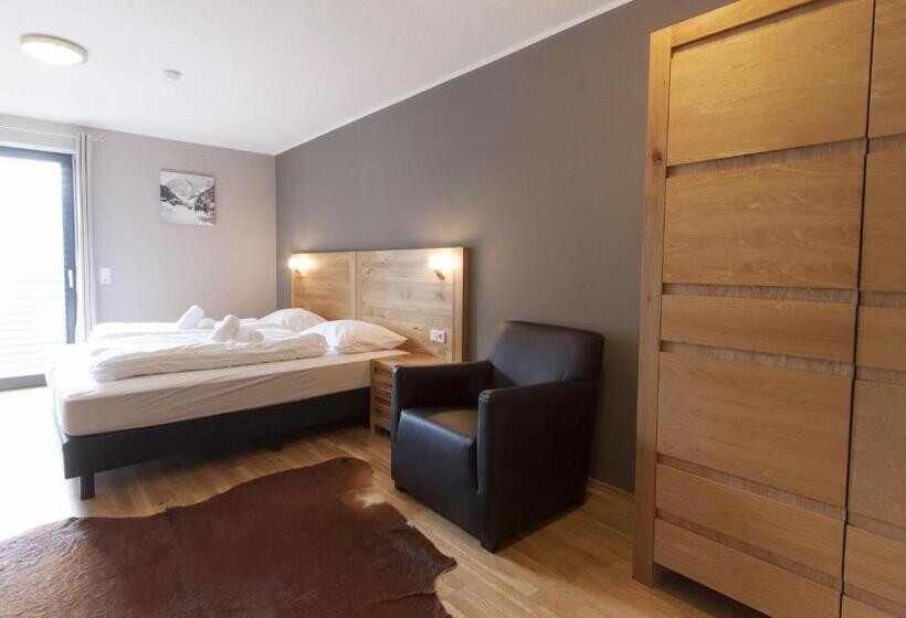 3 Bedroom Premium Apartment, Appart Laijola