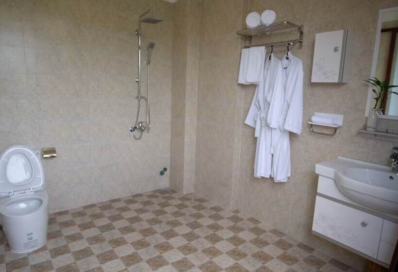 دیلکس آپارتمان 1- خوابه با چشم انداز استخر, Gia Lam Villa Hoi An