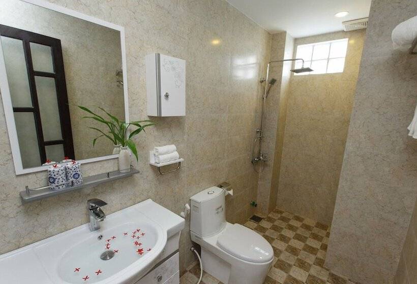 دیلکس آپارتمان 1- خوابه با چشم انداز استخر, Gia Lam Villa Hoi An