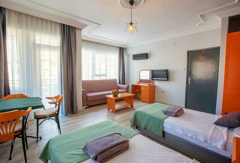 استودیوی استاندارد, Hma Hotel & Suites