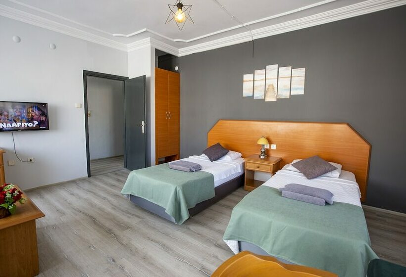 استودیوی استاندارد, Hma Hotel & Suites