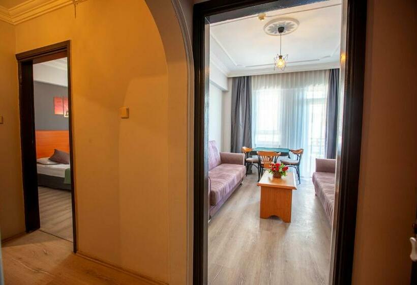 سوییت, Hma Hotel & Suites