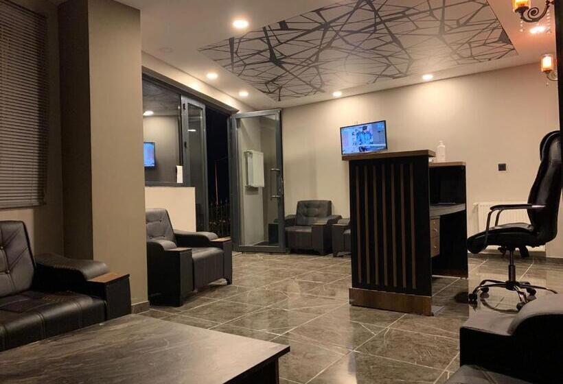 استودیو استاندارد با تراس, Nuralp Apart Otel