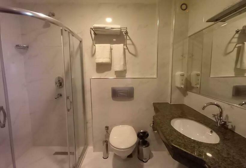 اتاق استاندارد یک نفره, Bm Hotel City