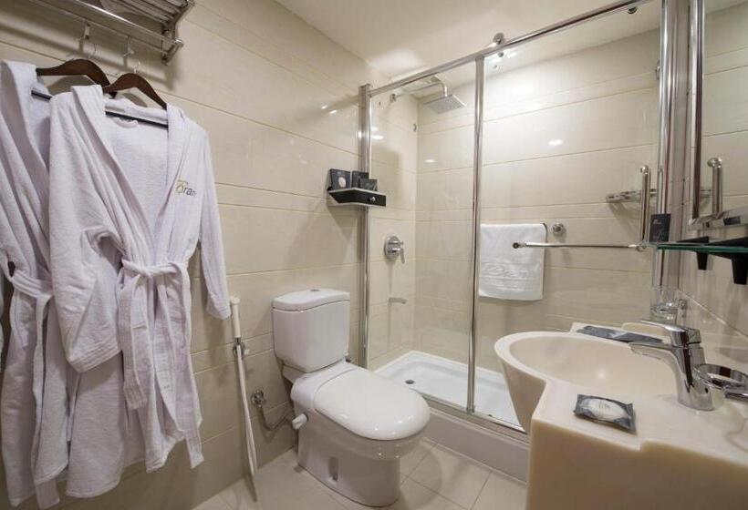 آپارتمان سلطنتی 2 خوابه, Bram Suites