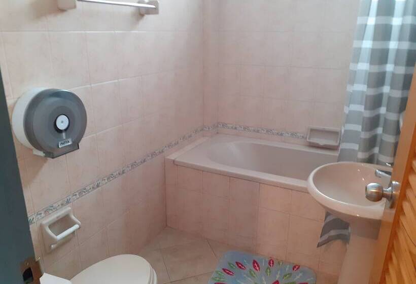اتاق استاندارد, Baansu Hostel
