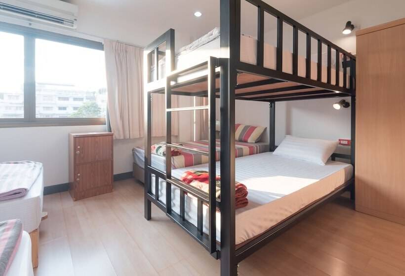 اتاق خانوادگی, Baansu Hostel