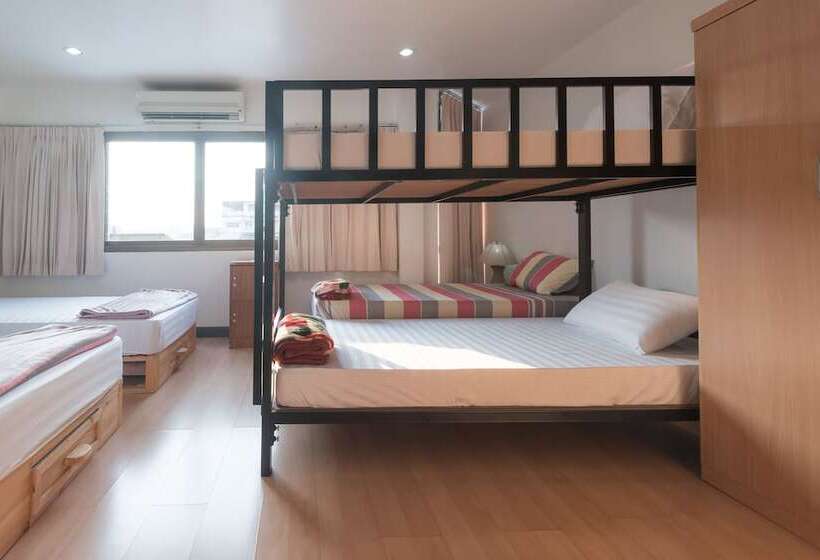 اتاق خانوادگی, Baansu Hostel
