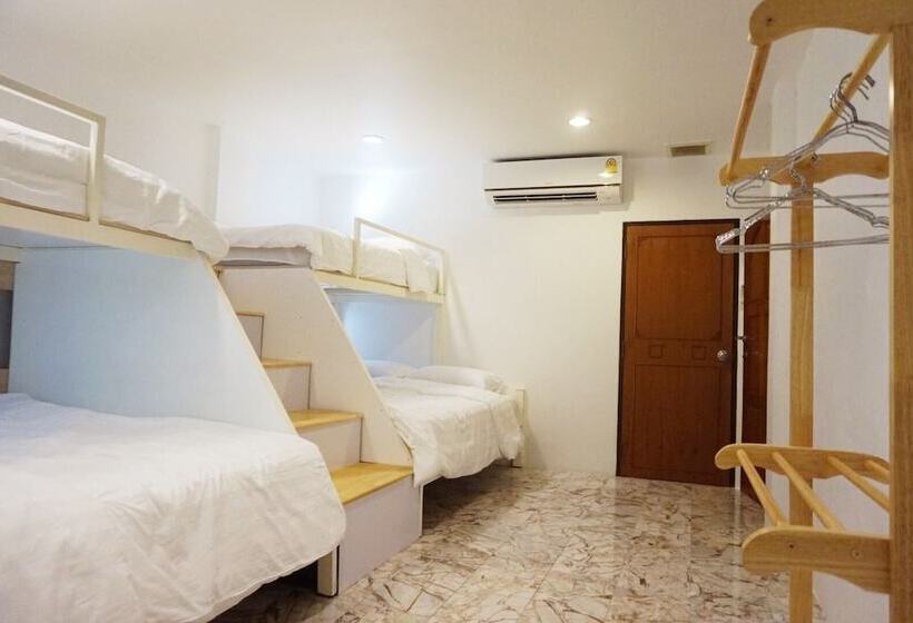 اتاق خانوادگی, Boon Street Hostel