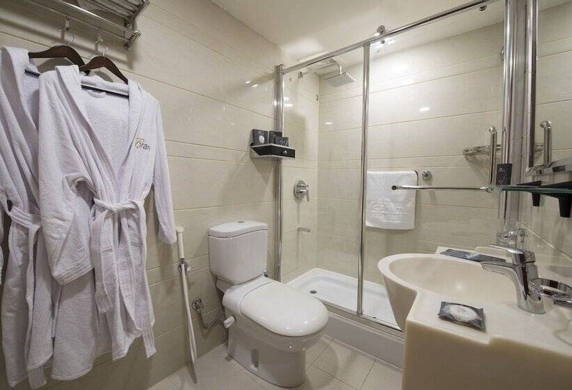 آپارتمان 3 خوابه, Bram Suites