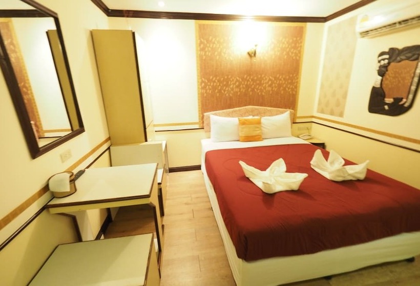 اتاق لوکس, Honey House1