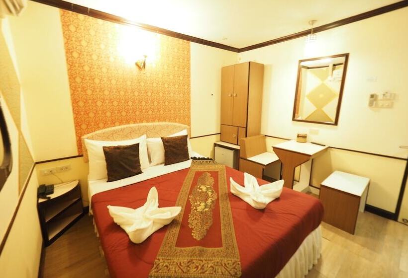 اتاق لوکس, Honey House1