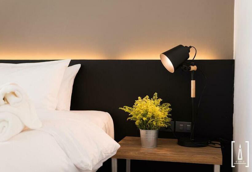 اتاق استاندارد سه نفره, Iriver Chiangmai