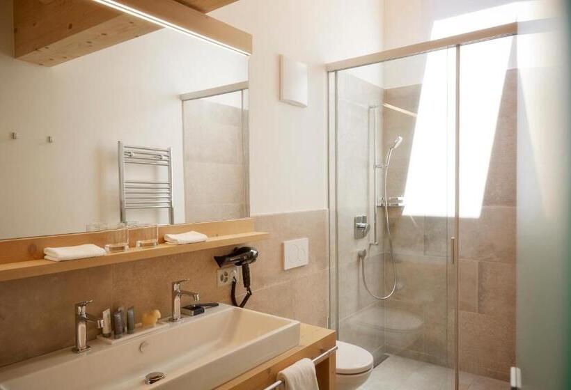 آپارتمان 3 خوابه, La Vue Luxury Living Apartments