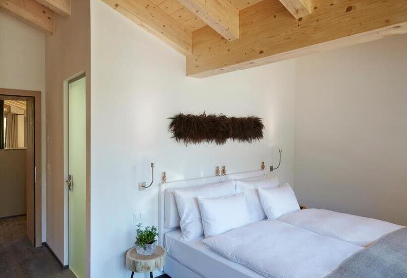 1 Bedroom Penthouse Apartment, La Vue Luxury Living Apartments