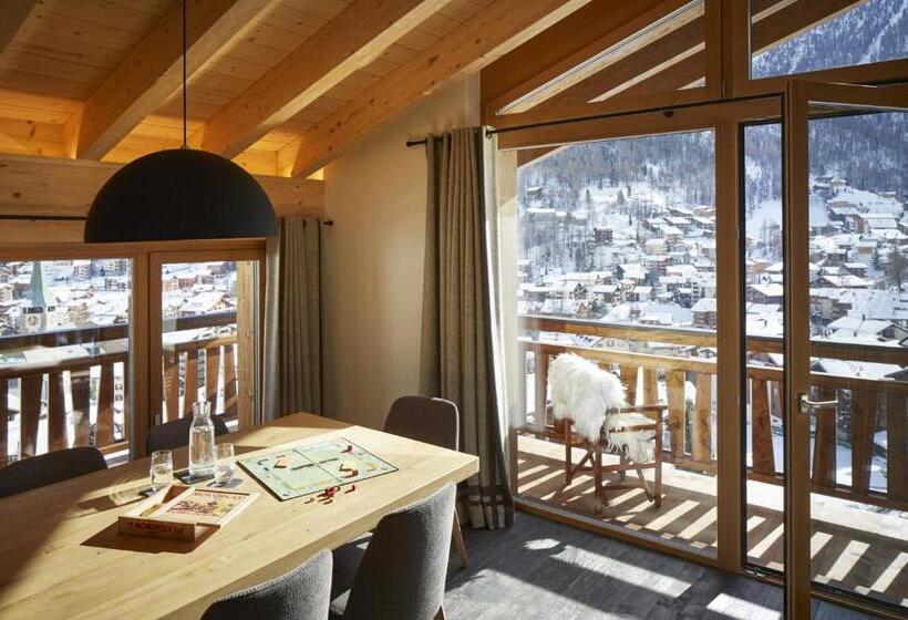 5 Bedroom Apartment, La Vue Luxury Living Apartments