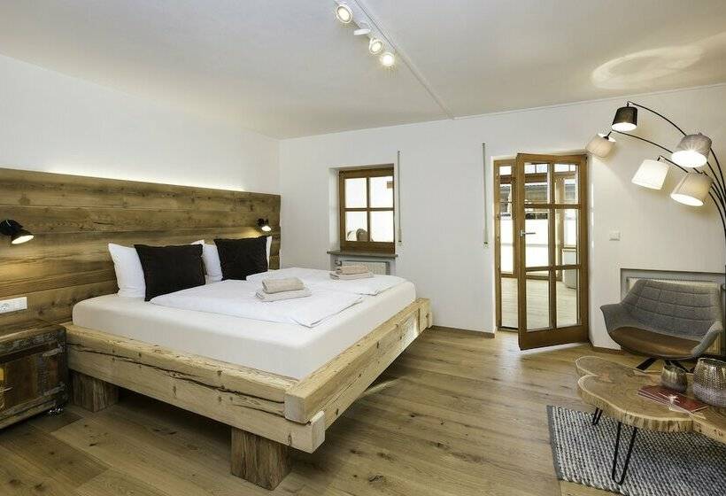 اتاق استاندارد با چشم‌انداز کوهستان, Landhaus Kössel