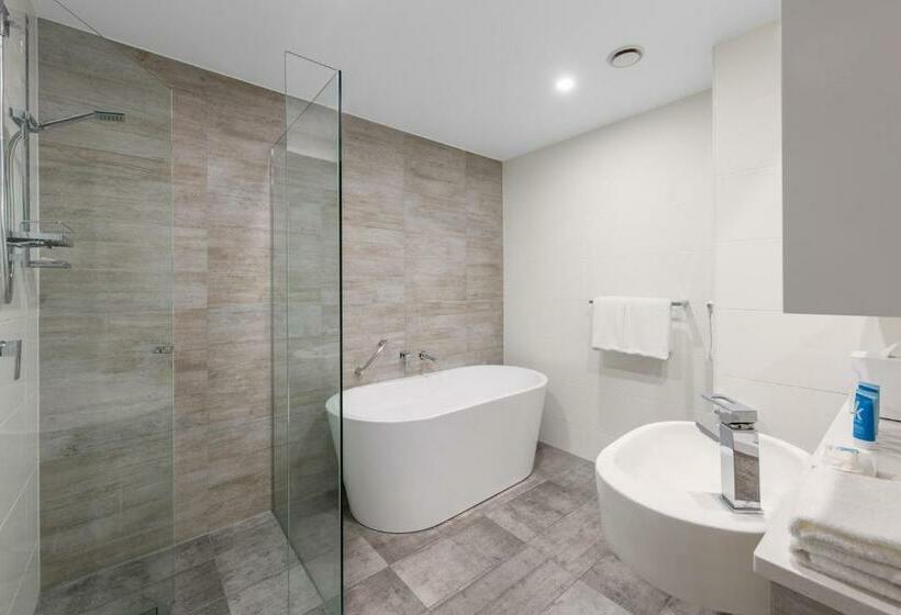 سوئیت 2 خوابه, Meriton Suites Southport