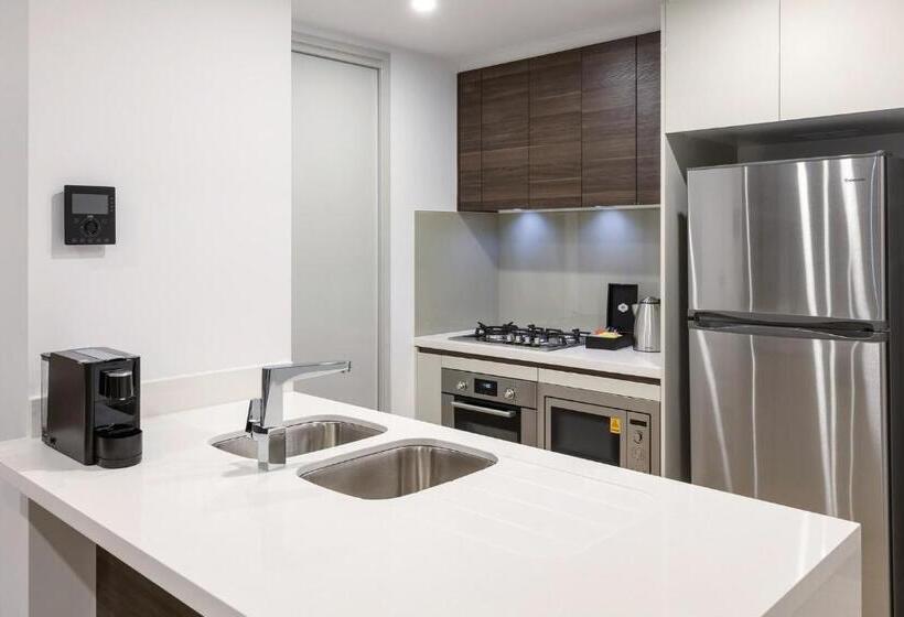 سوییت, Meriton Suites Southport